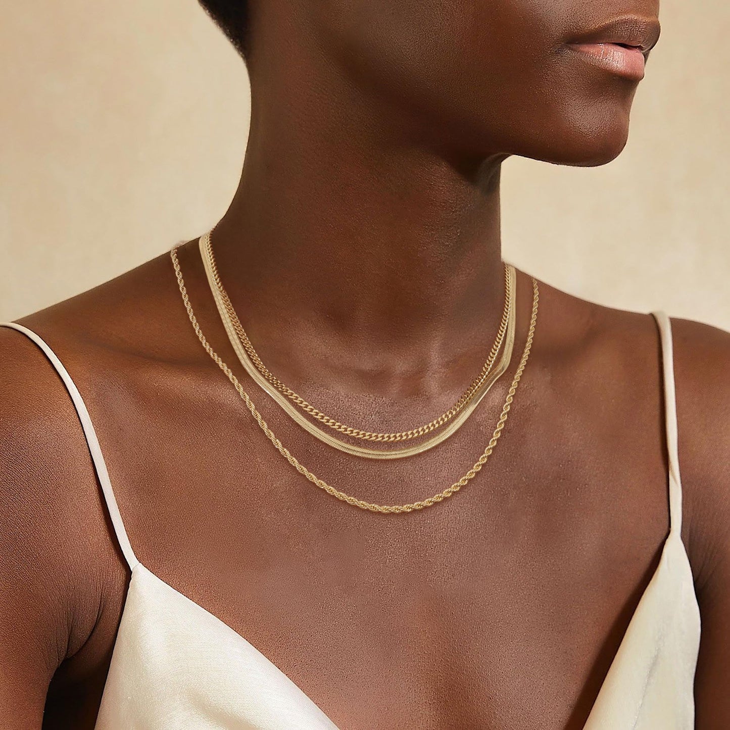 XIXINI Layered Necklaces for Women, Dainty Gold Necklace Stack 14k Gold Plated Layering Cuban Beads Chain Necklaces for Women Trendy Simple Layered Disc Pendant Necklace Set Fashion Gold Jewelry Sets