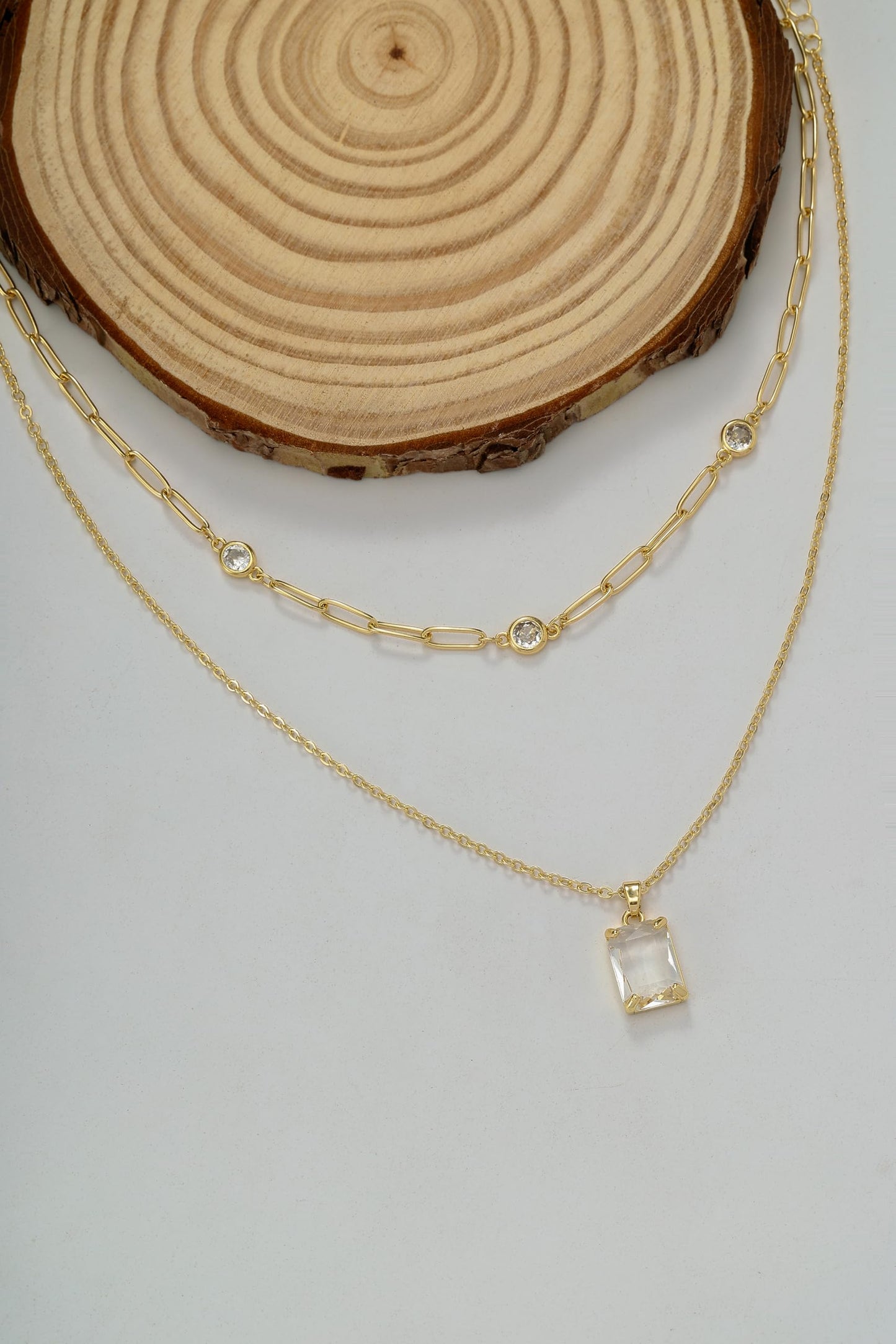VANGETIMI Clear and Gold Layered Pendant Necklaces for Women 14k Gold Plated Crystal Choker Necklace Paperclip Rhinestone Necklace Party Prom Jewelry