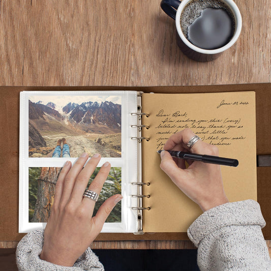 Photo Album 4x6 200 Photos, Genuine Leather Photo Albums with Writing Space with 30 Writing Paper, Travel Family Wedding Kids Graduation Baby Picture Album Scrapbook Photo Album (Dog) Labrador Gifts