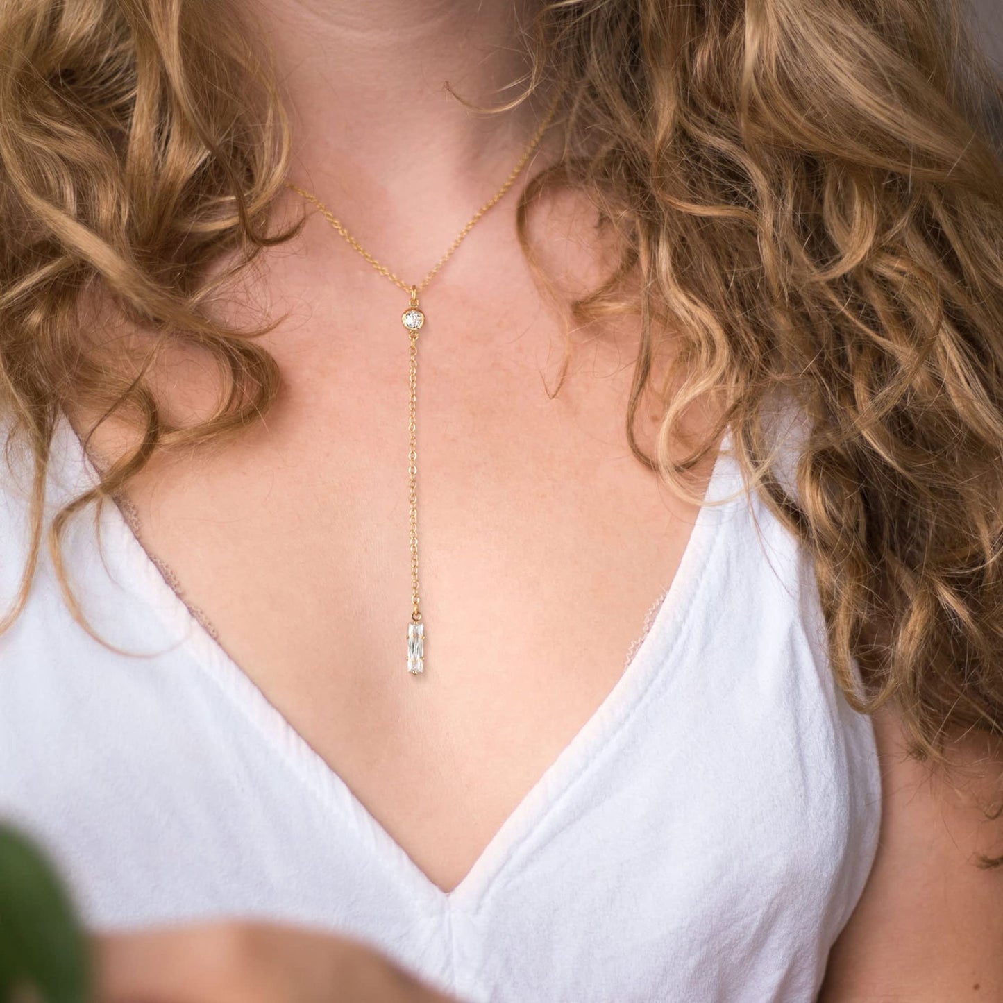 Tewiky Simple Gold Necklace for Women, Gold Plated CZ Lariat Necklace Dainty Long Gold Necklaces for Women Trendy Cute Pendant Necklaces Aesthetic Drop Gold Necklace Jewelry Gifts