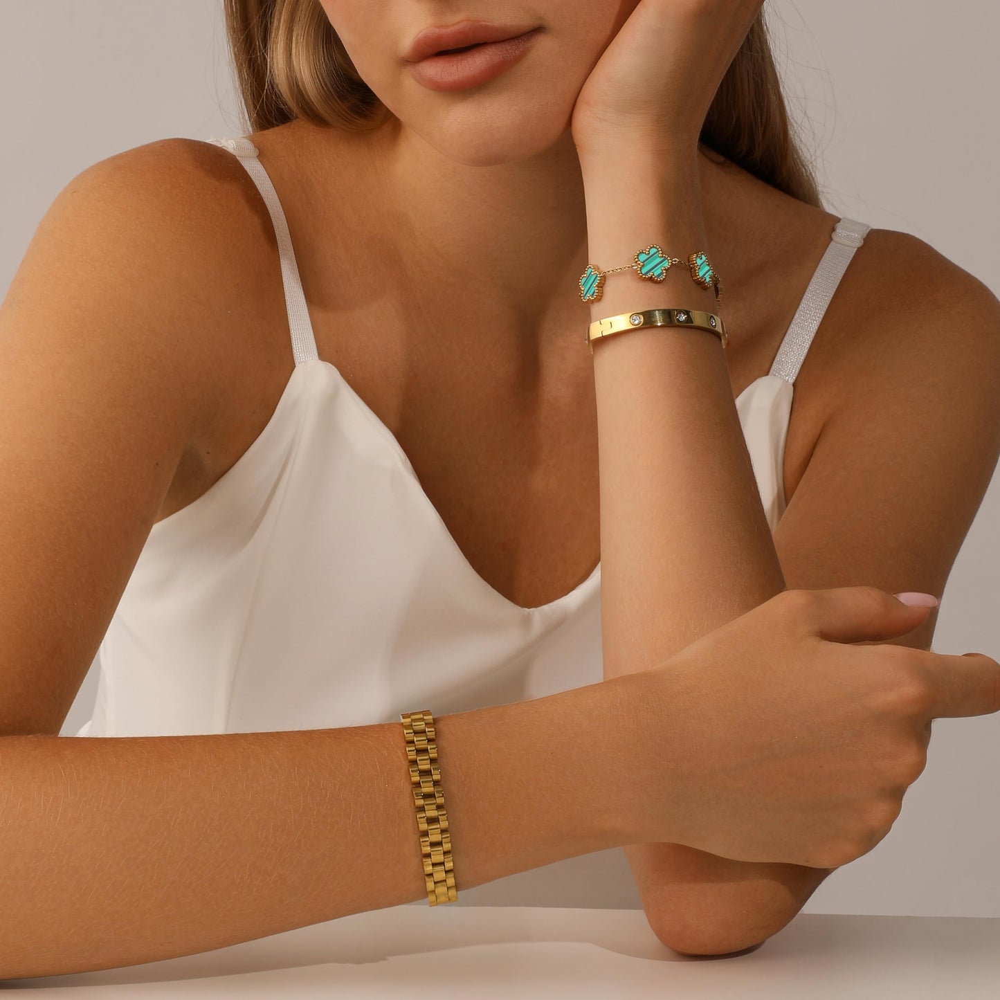 YOQ Stackable Four Leaf Clover Bracelets for Women, 18K Gold Plated Love Bangle Bracelets Set, 3 Pcs Charm Jewelry Gifts (Green)
