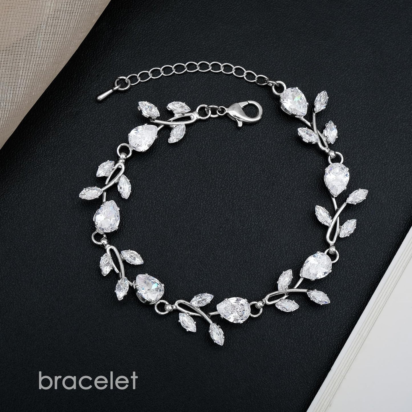 CSY Elegant Silver Bridal Jewelry Sets Clear Cubic Zirconia Wedding Necklace Earrings Bracelet Set for Birdes Bridesmaids CZ Prom Jewelry