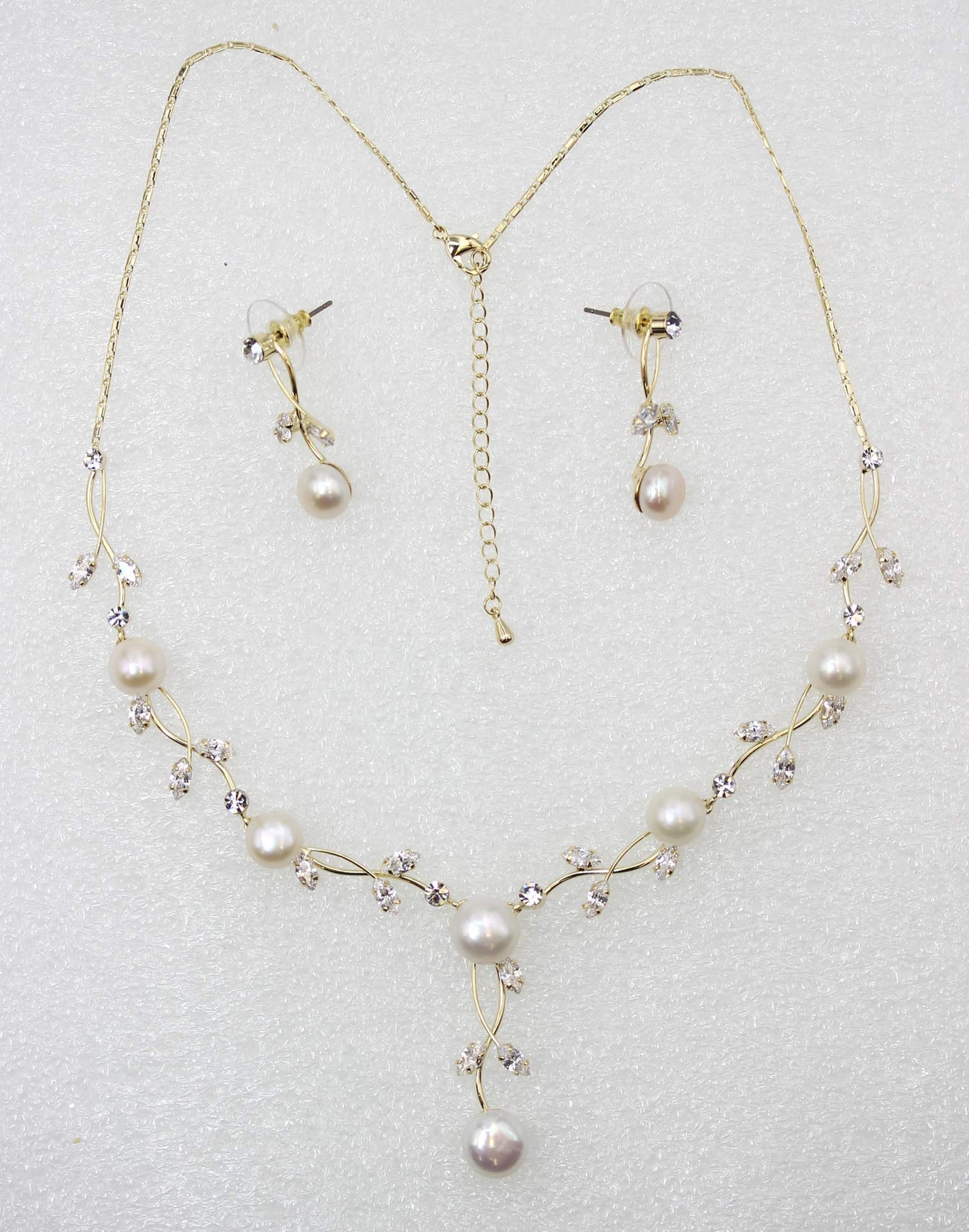 Faship Gorgeous Clear CZ Crystal Genuine Freshwater Pearls Floral Necklace Earrings Set - Clear/Gold-Plated