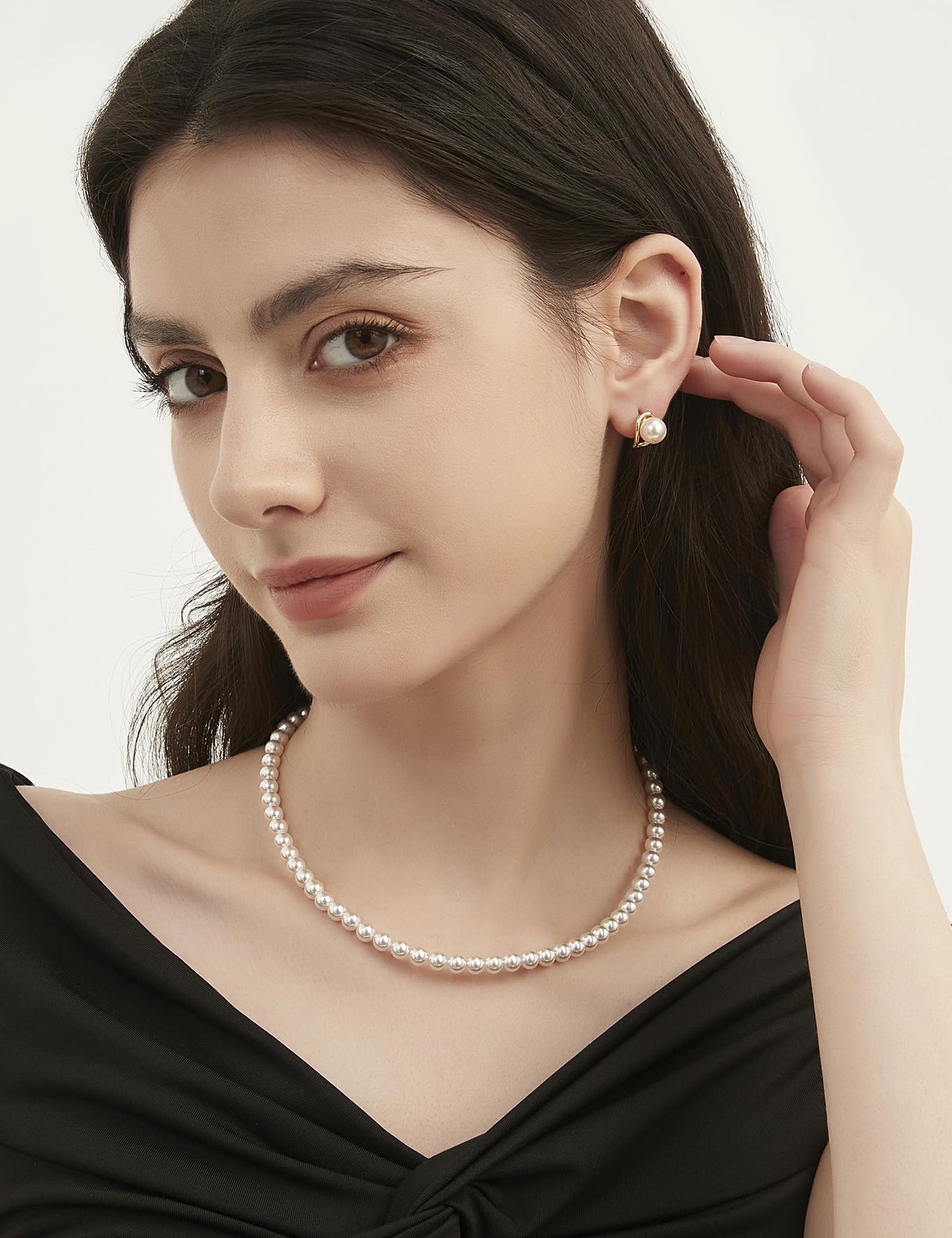 Mameloly Pearl Earrings for Women 925 Sterling Silver Simulated Pearl Stud Earrings 14K Gold Plated Trendy Jewelry Hypoallergenic