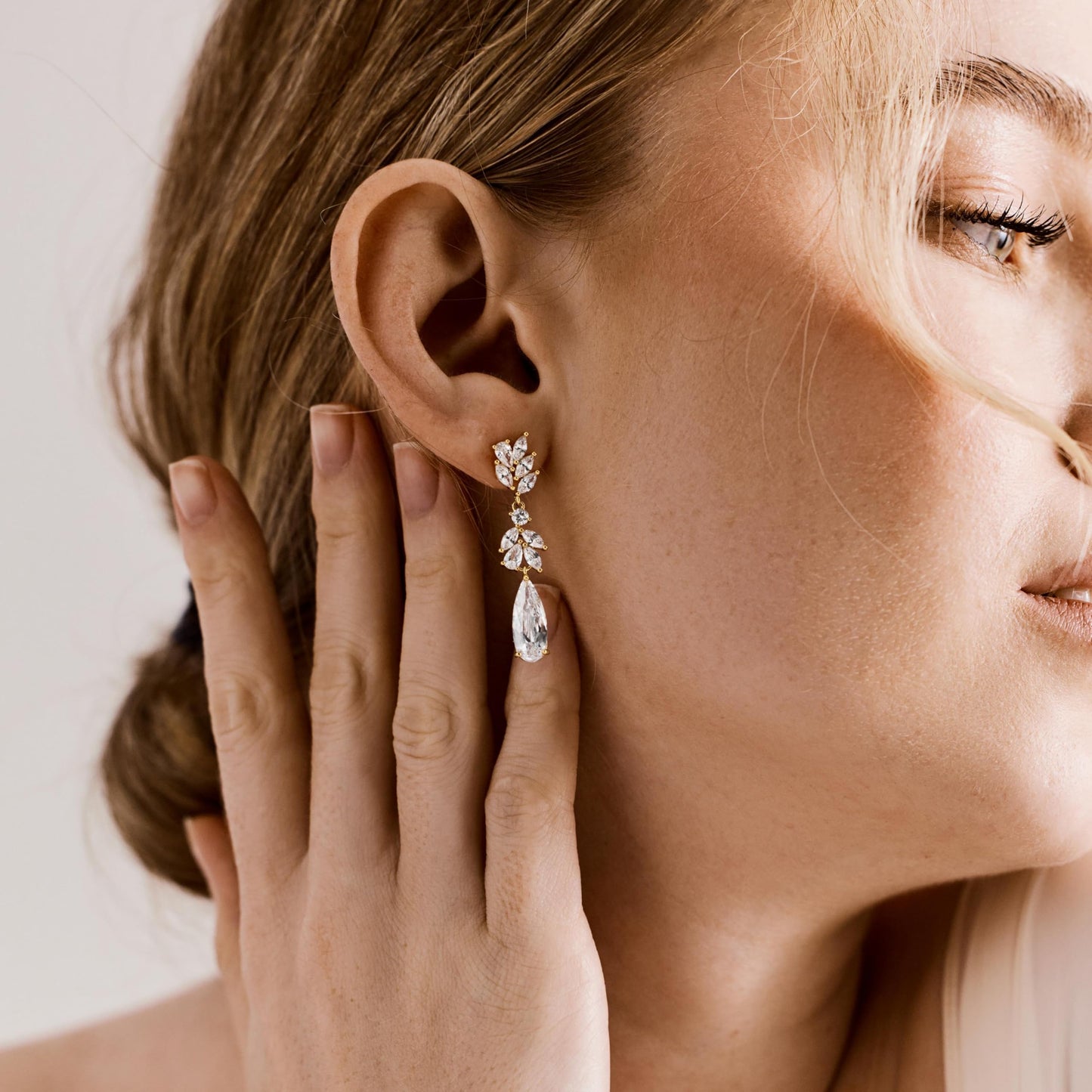 Punhem Dangle Earrings for Women, 14K Gold Plated Elegant Wedding Bride's Long Cubic Zirconia Drop Earrings, Sterling Silver Hypoallergenic Bridesmaid Trendy Dainty Simple Sparkling Wedding Jewelry