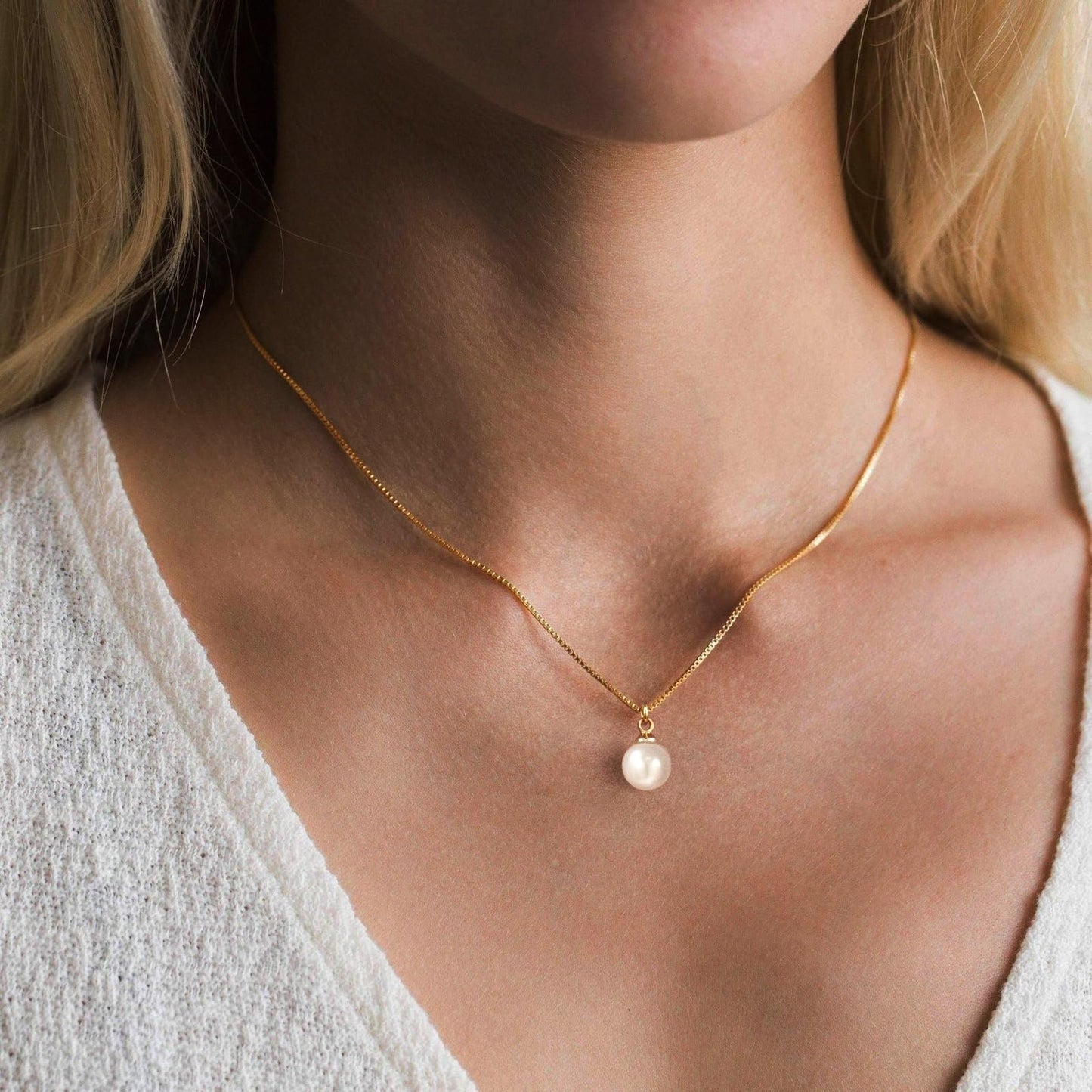 Sargetou Pearl Necklace for Women,14k Gold Plated Waterproof Small Cute Dainty Choker Necklace Drop Vintage Single Pearl Chain Trendy Jewelry Fashion Gift
