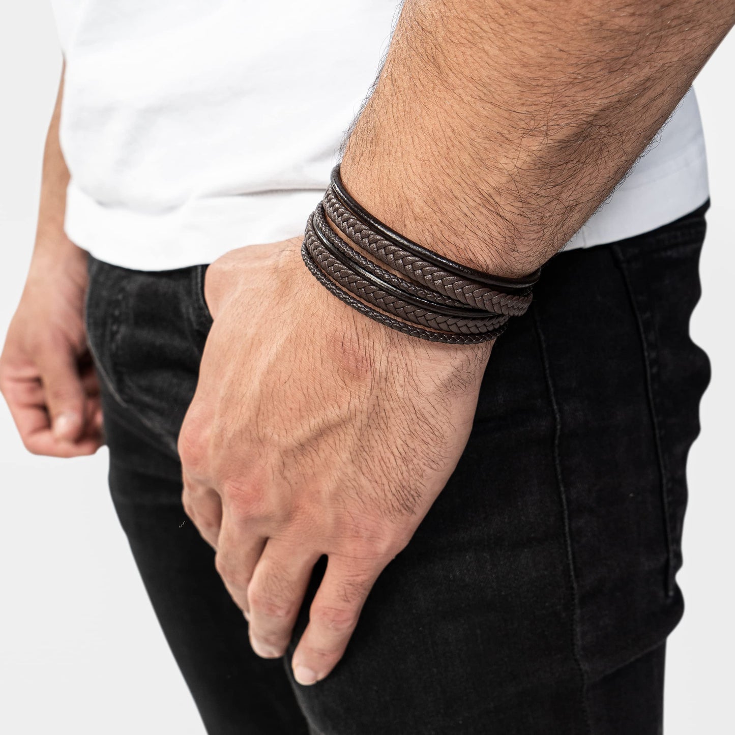 SERASAR Pulseras para Hombres 46cm Brown Leather Bracelets for Men Cowhide Gift Box Braided Bracelet Stainless Steel Jewelry Wrap Chain Idea