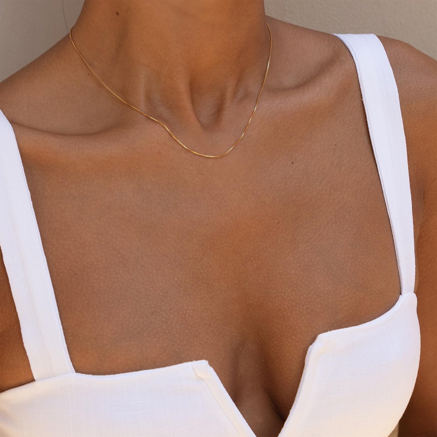 Freekiss Gold Necklace for Women: Simple Minimalist Necklace 14K Gold Plated Choker Necklace for Women Dainty Cute Sparkle Box Chain Necklaces Gold Jewelry for Women Trendy Gifts