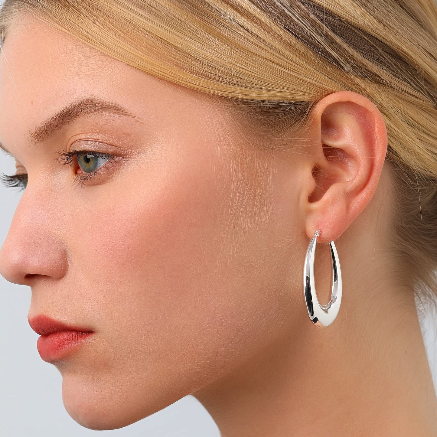 PABBEU Chunky Silver Hoops Earrings for Women, Hypoallergenic Lightweight 925 Sterling Silver Oval Hoop Earring, Sterling Silver Thick Hoop Earrings for Women (30mm)