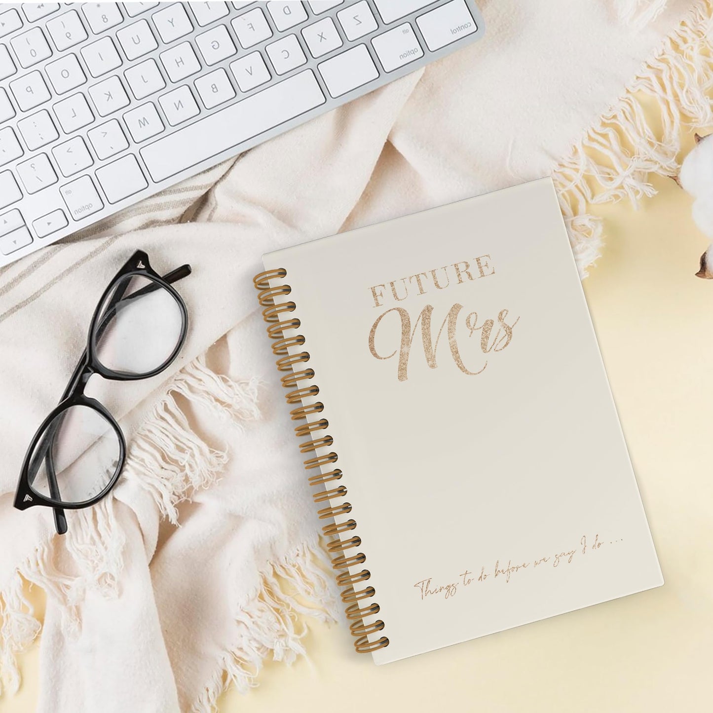 QLMX Gold Future Mrs Wedding Spiral Notebook, Engagement Bride Gifts Journal Notebook, Wedding Gift Notebooks, Engagement Bridal Office Supplies Gifts for Women, 5.5x8.3 Inch