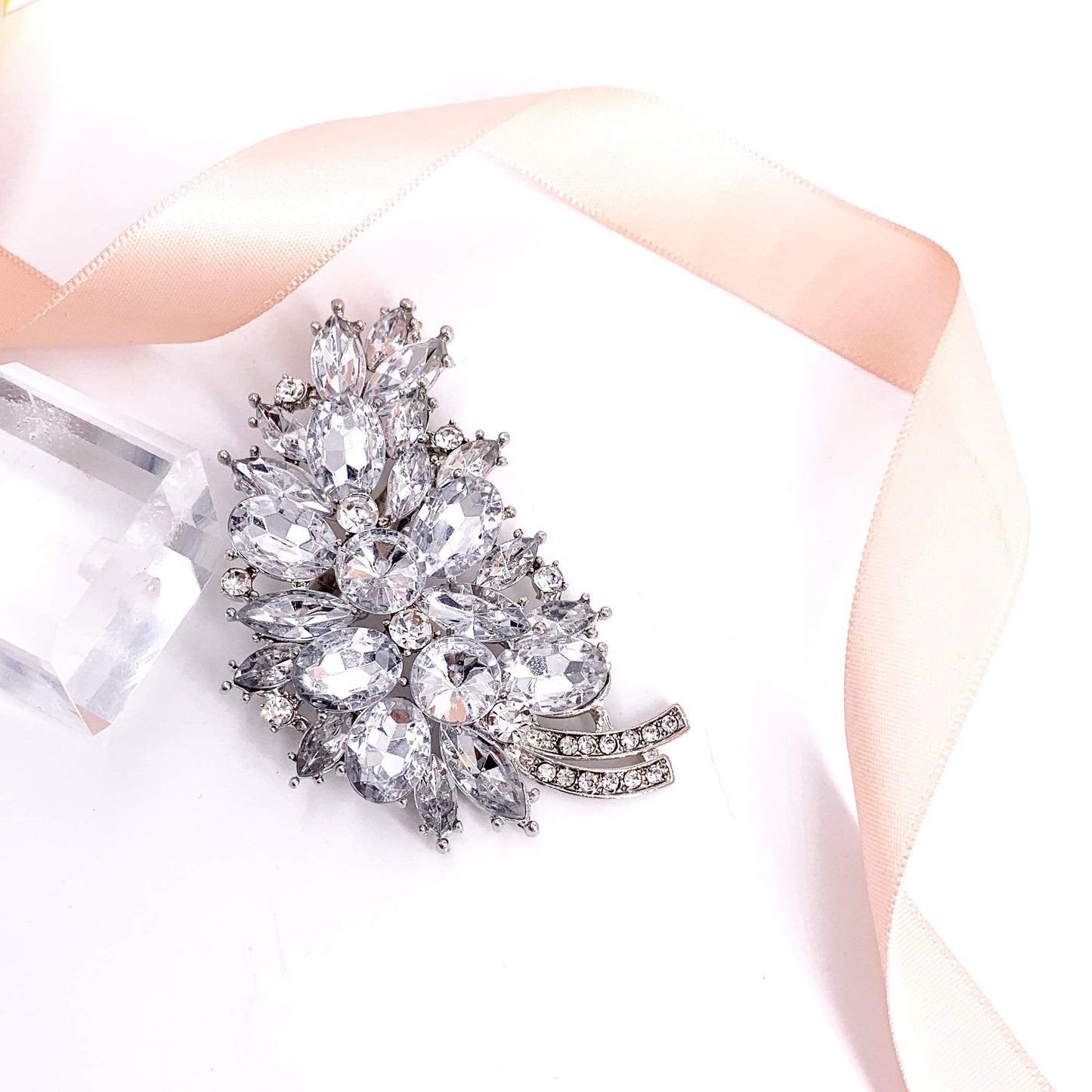 LAXPICOL Vintage Clear Austrian Crystal Flower Leaf Bouquet Clusters Large Big Brooch Pin For Women Wedding Jewelry