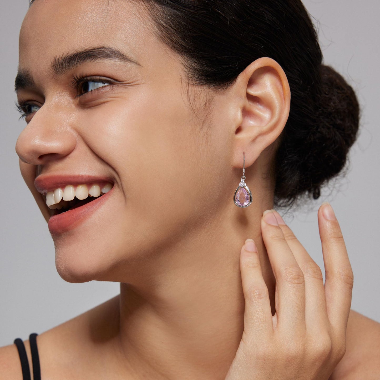 18K White Gold Plated Sterling Silver Teardrop Cubic Zirconia Drop Dangle Earrings for Women Pear Cut CZ Diamond Dangle Earrings Hypoallergenic Jewelry (Pink)