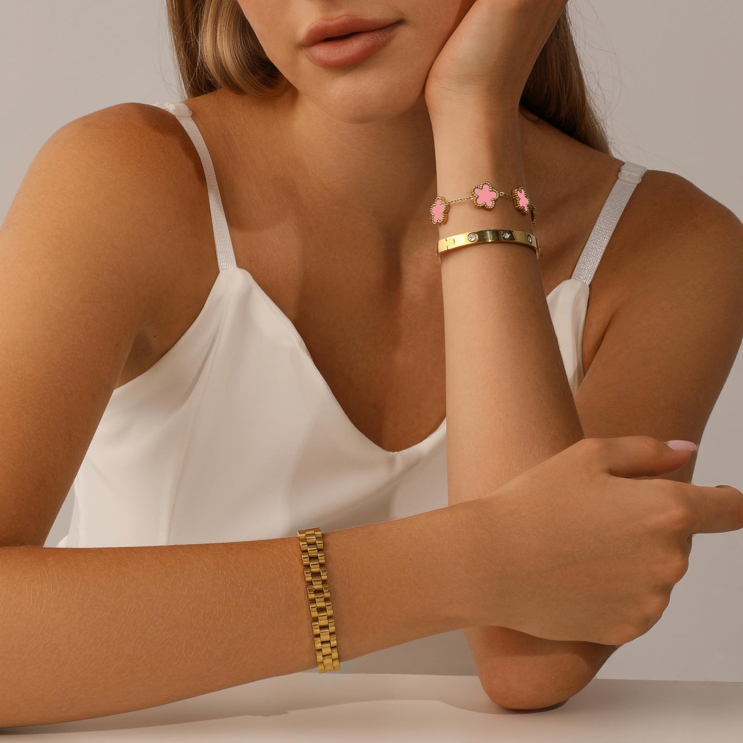 YOQ Stackable Four Leaf Clover Bracelets for Women, 18K Gold Plated Love Bangle Bracelets Set, 3 Pcs Charm Jewelry Gifts (Pink)