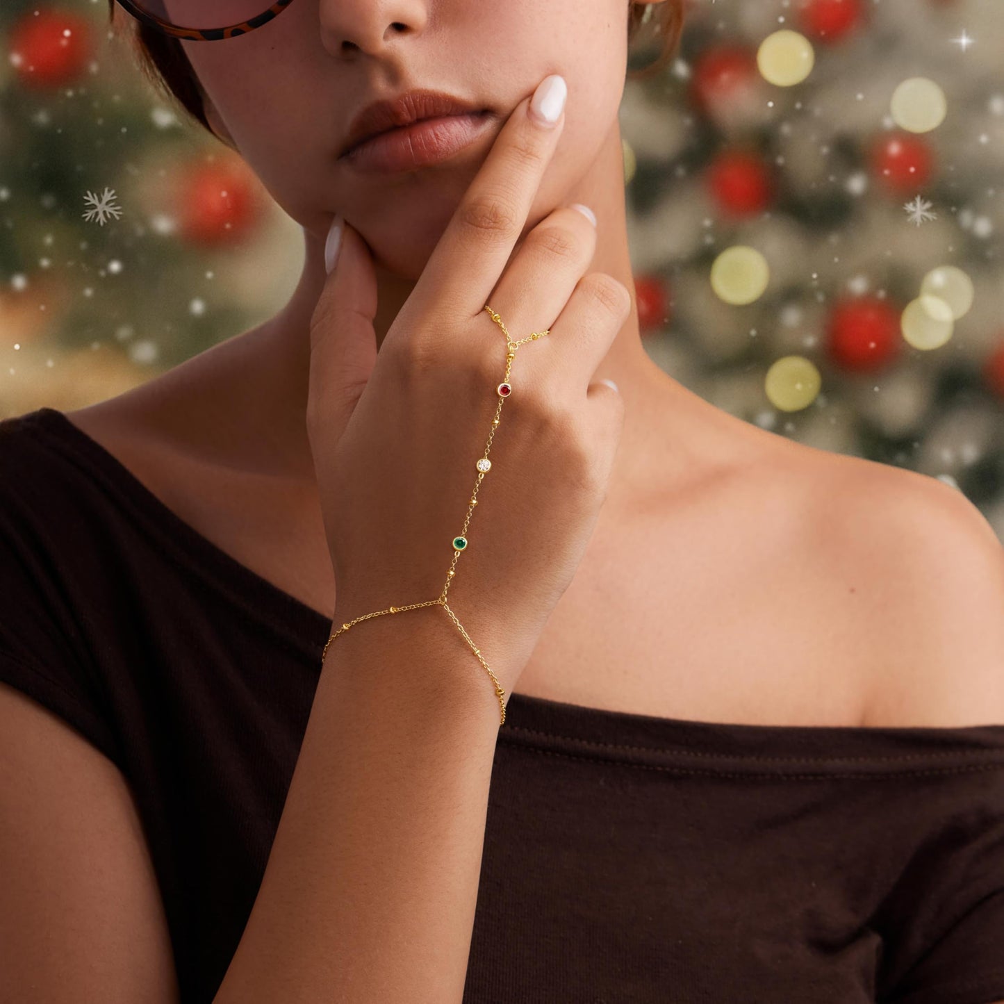 Christmas Hand Chain Bracelets for Women Non Tainish,Dainty Red White Green Festive Holiday Bracelets for Women Christmas Bracelets for Christmas Stocking Stuffer Jewelry Gifts