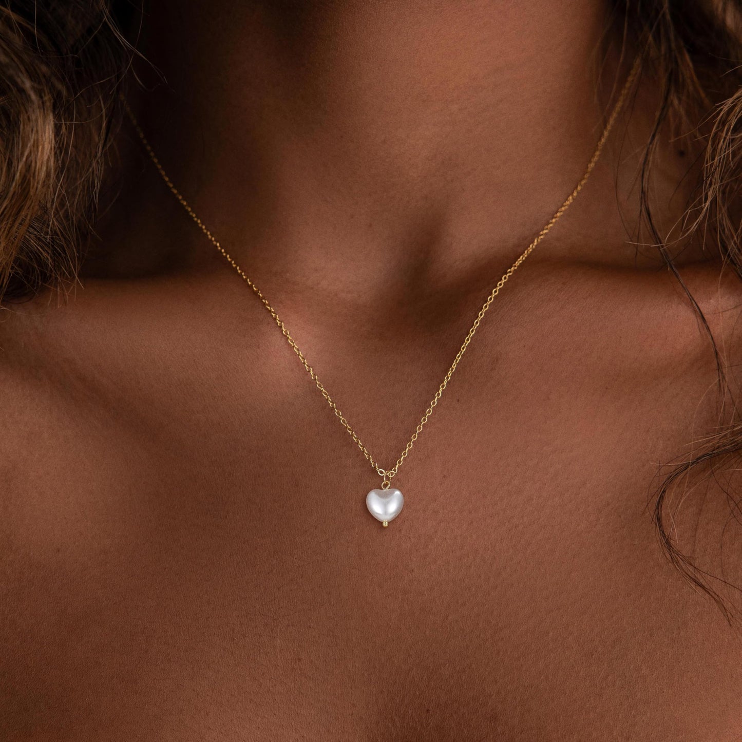 Sargetou Heart Pearl Necklace for Women,14k Gold Plated Waterproof Small Cute Dainty Choker Necklace Drop Heart Chain Trendy Jewelry Fashion Gift