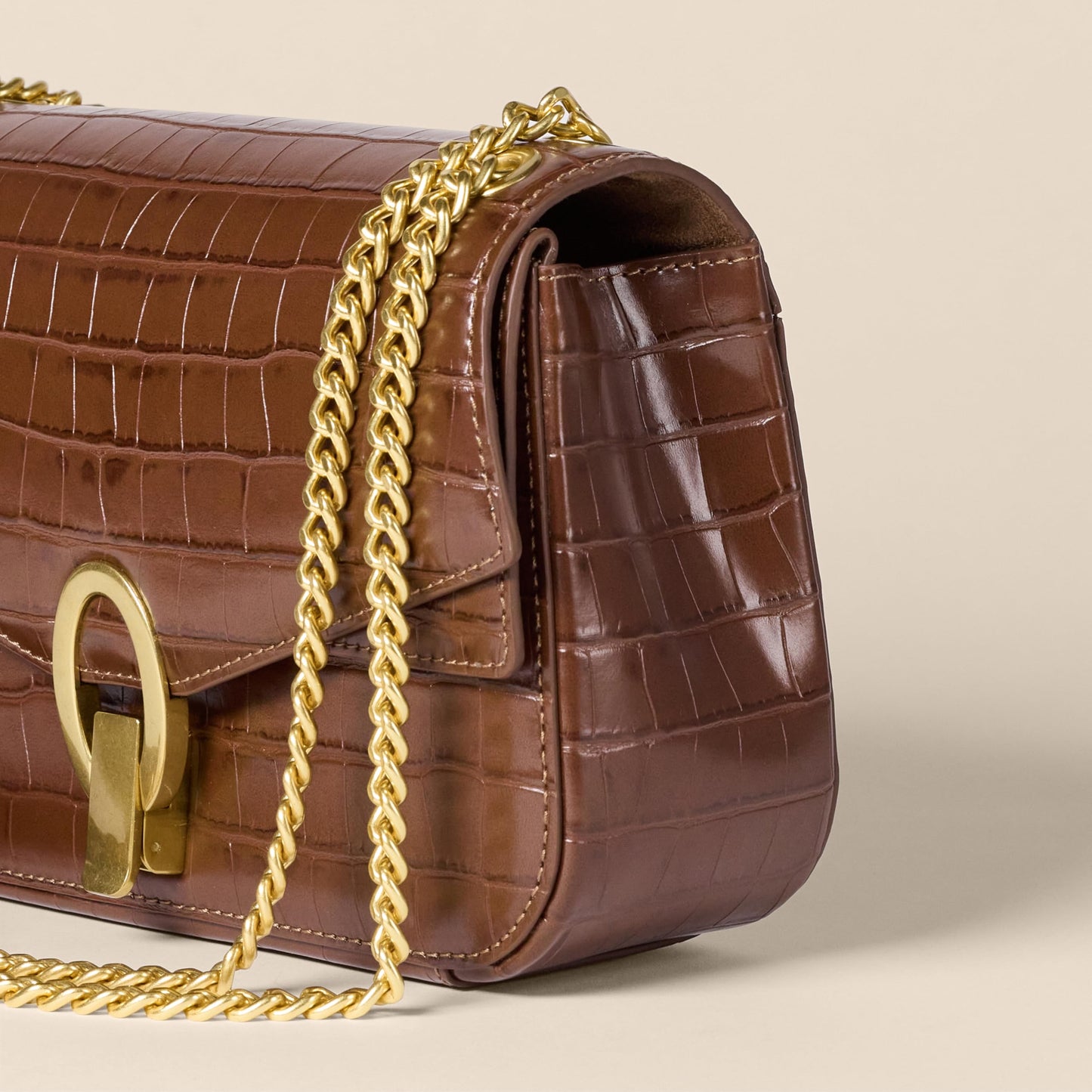 Amazon Essentials Women's Chain Shoulder Bag, Brown Faux Crocodile, One Size