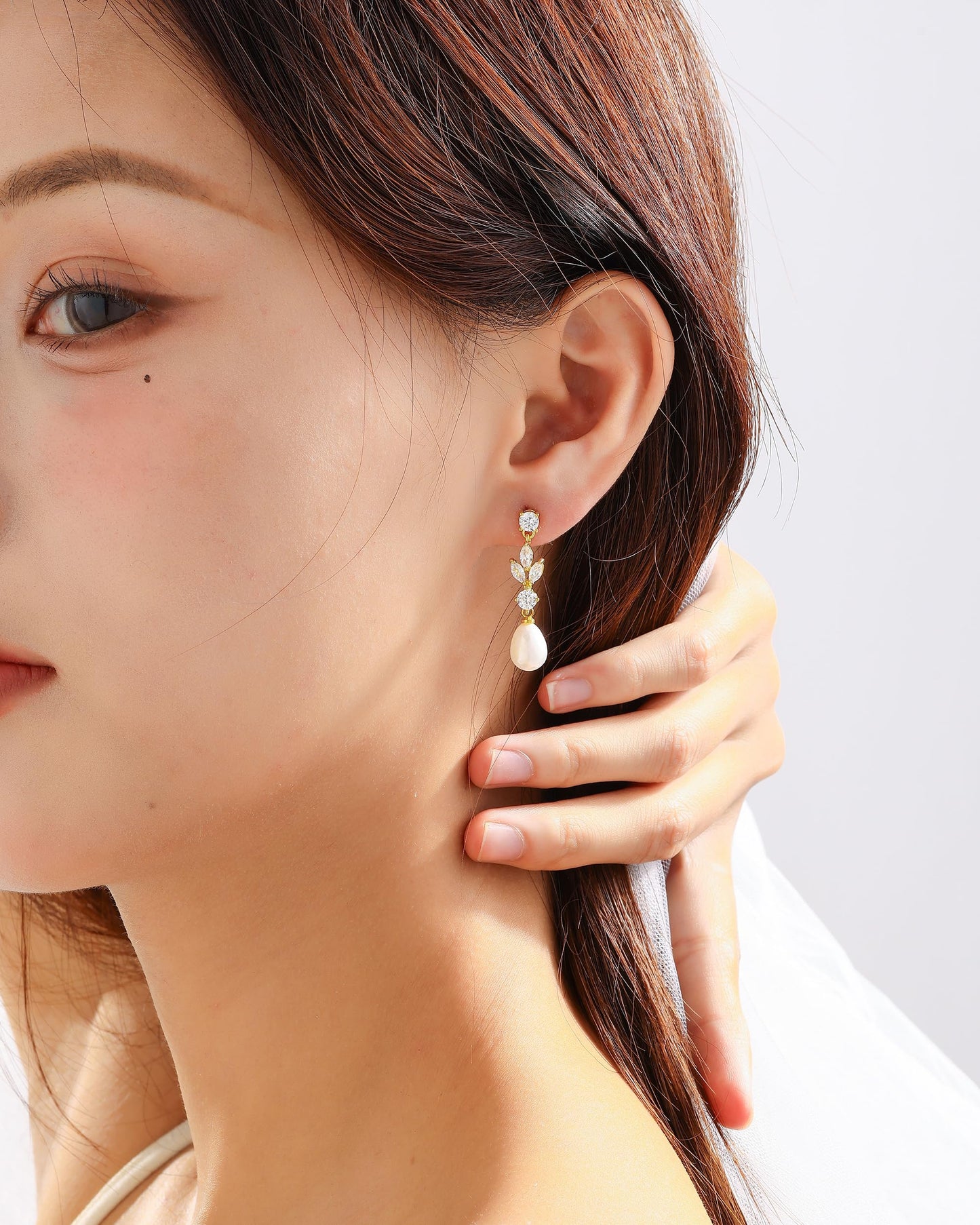 Pearl Earrings for Women, 14k Gold Plated Dangle Pearl Diamond Earrings Bridal Shower Gifts Wedding jewelry for Women