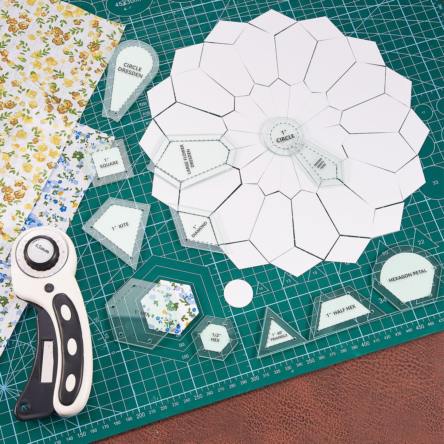 Cinnvoice 612 Pcs Patchwork Paper EPP English Piecing Supplies 12 Shapes Acrylic Templates with 600 Paper Piecing for Sewing Dresden Plate Triangle Hexagon Quilting Template(Classic 1,Clear)