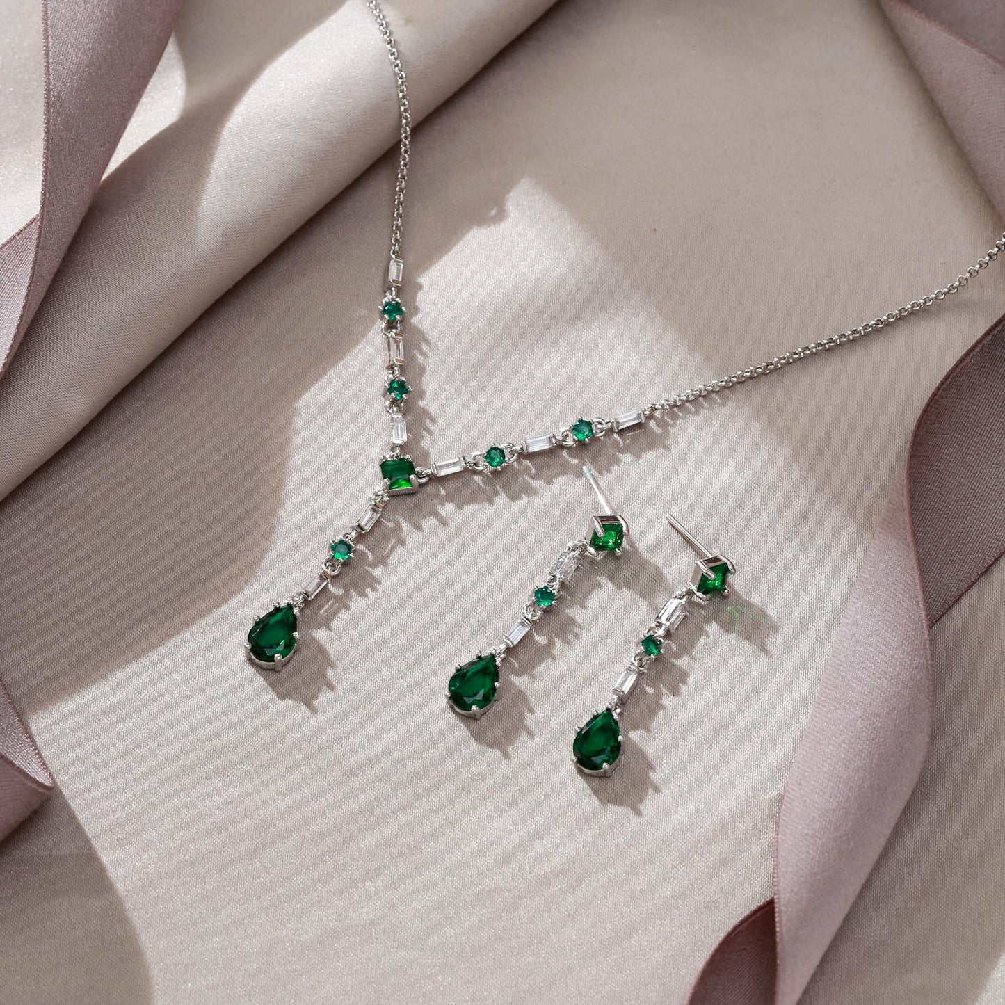EVER FAITH Green Cubic Zirconia Jewelry Set Elegant Rhombic Birthstone Teardrop Wedding Prom Choker Necklace Dangle Earrings Sets for Women