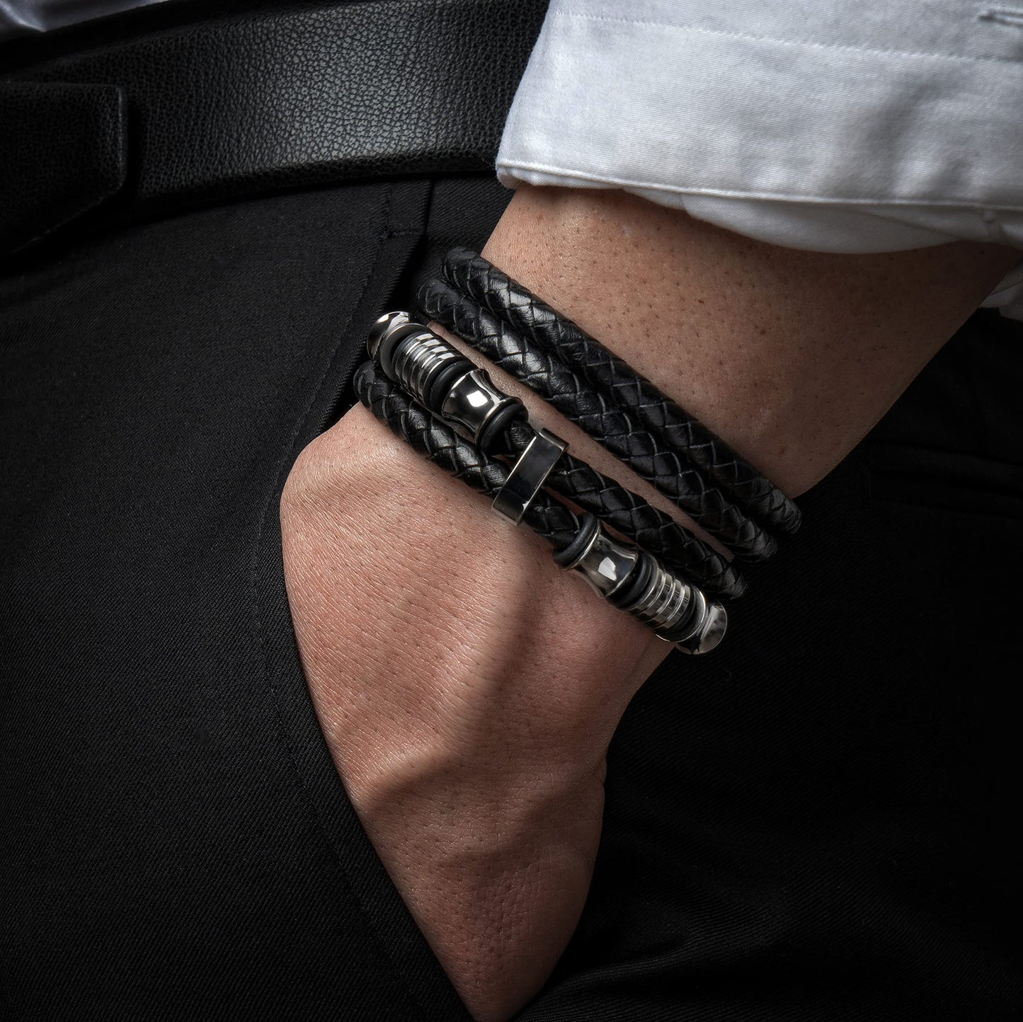 SERASAR 9″ Silver Leather Bracelets for Men Mens Cowhide Gift Box Braided Bracelet Stainless Steel Jewelry Wrist Band Cuff Wrap Rope Bangle Dad Pulseras para Hombres Cuero Regalo