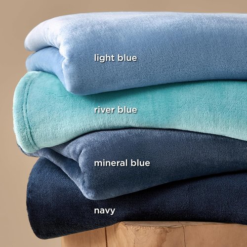 Bedsure GentleSoft Fleece Bed Blanket - Soft, Lightweight, Plush Navy Luxury Blanket | Full Size 84x90 Inches
