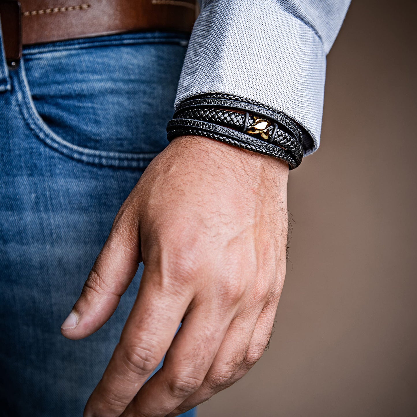 SERASAR Mens Bracelets 20cm Gold Gift Box Genuine Leather Cowhide Braided Adjust Able Magnetic Clasp Multi Layer Wrap Jewellery Rope Man Mans Male Band Jewelry Accessories