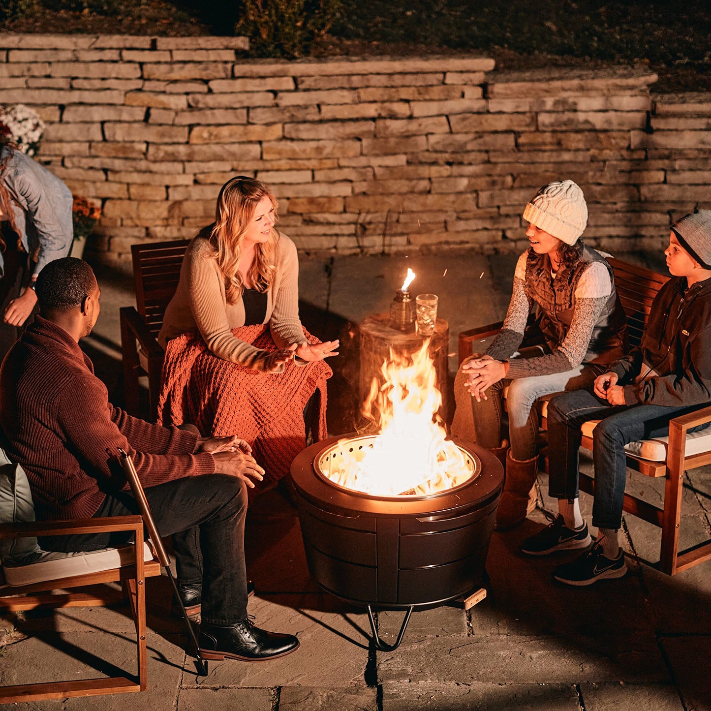 TIKI 27.5-Inch Smokeless Reunion Fire Pit, Large Outdoor Fire Pit for Gatherings, Wood Burning with Removable Ash Pan & Weather-Resistant Cover, Modern Black Design – Perfect for Patio & Backyard