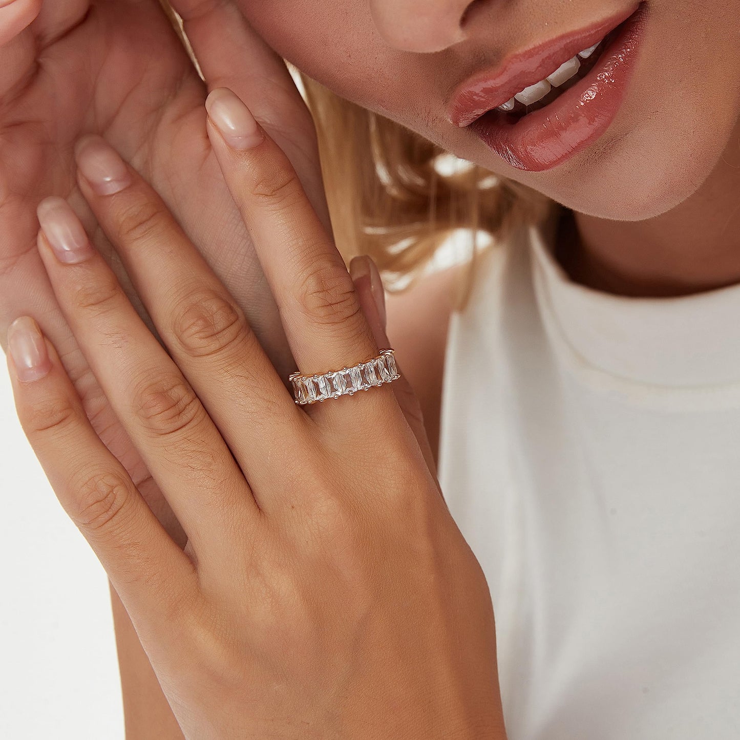 VOPIPO Dainty Baguette Cut Cubic Zirconia Open Finger Rings for Women 18K Gold Plated Adjustable Rings Trend CZ Gold Rings Personalized Minimalist Stacking Rings Jewelry Gifts